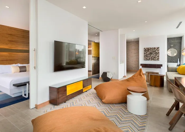 The Envoy Hotel, Autograph Collection Boston